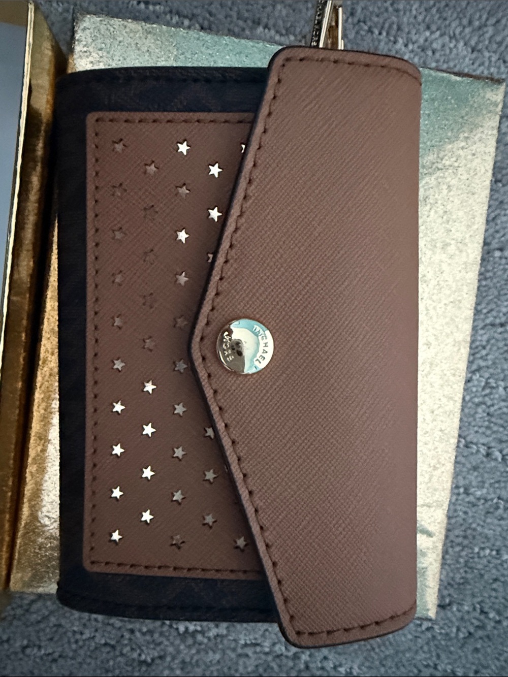 Michael Kors Acorn/Brown Leather MD Card Holder with Gold Accent - Picture 3 of 7